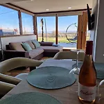 Villa Luxury Reed House Balatonudvari