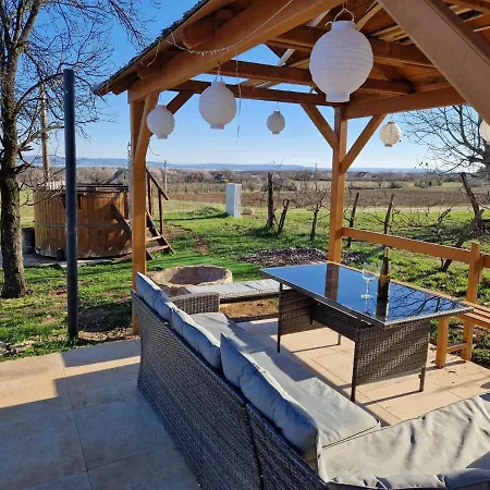 Luxury Reed House Villa *